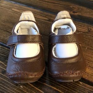Rileyroos Chocolate T-Strap Baby Shoes 6-12M
